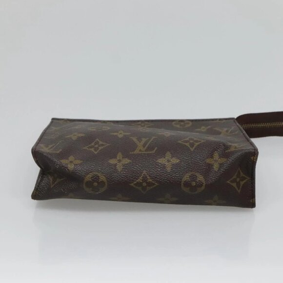 LOUIS VUITTON Monogram Poche Toilette 15 Pouch - Picture 6 of 16